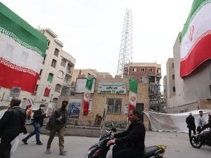 Iran Umumkan Kenaikan Upah Minimum 60 Persen di Tengah Perang