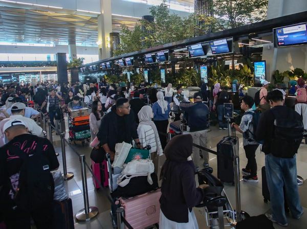 Suasana Bandara Soetta Ramai Jelang Puncak Mudik