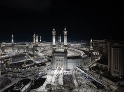Masjid Terbesar di Dunia Penuh