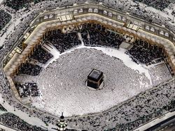 Penuh! Masjidil Haram Capai Kapasitas Maksimum pada Malam ke-27 Ramadan