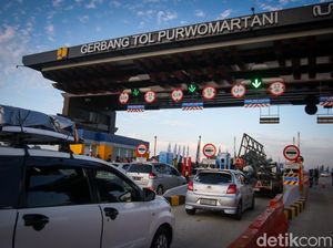 Antrean Gerbang Tol Purwomartani Saat Arus Mudik Maksimal 350 Meter