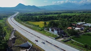 Tol Prosiwangi Jawa Timur Dibuka Sementara untuk Arus Mudik