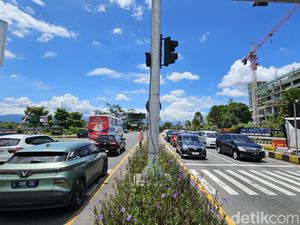 Puncak Arus Mudik 2026, Tim Urai di Exit Tol Singosari Disiagakan
