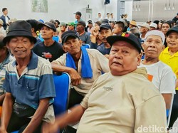Saat Mang Becak Jadi Tamu Kehormatan Bupati