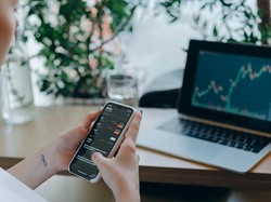 IHSG Melemah ke 7.022, Asing Tetap Borong Saham