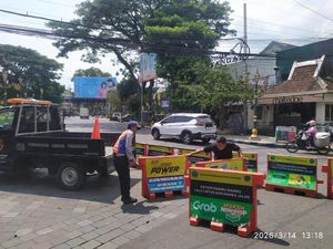 Pusat Perbelanjaan di Malang Padat, Dishub Terapkan Rekayasa Lalin