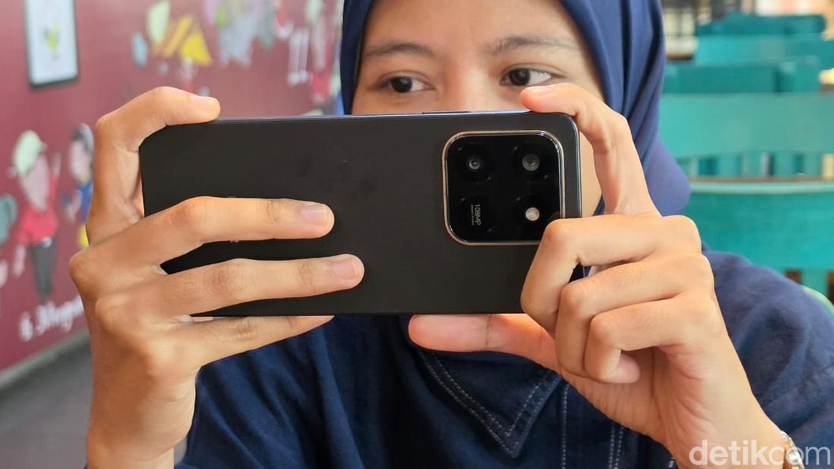 Daya Tampung Jumbo Honor X7d Muat Ratusan Ribu Foto