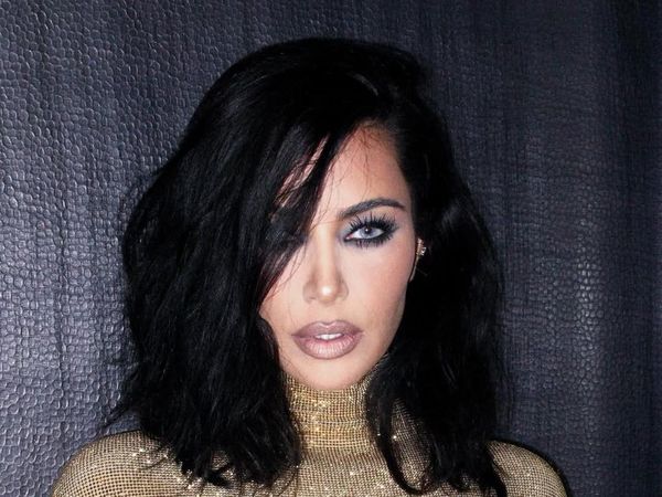 Bikin Pangling, Kim Kardashian Pakai Makeup Gothic di After Party Oscars 2026