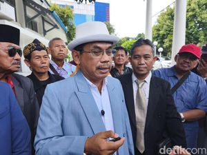 Penggugat CLS Sindir Rismon Sianipar Damai dengan Jokowi: Maju-Mundur Kena