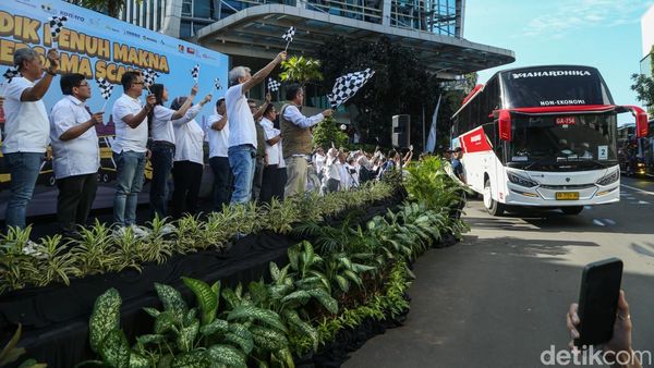 Momen Menaker Lepas Mudik Bersama, Ribuan Pekerja Pulang Kampung