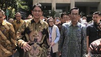 Saat Menkeu Purbaya Diminta Setop MBG oleh Emak-emak di Jogja