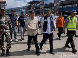 Tak Punya Empati, Menhub Diprotes Sopir-Pemudik di Pelabuhan Ketapang