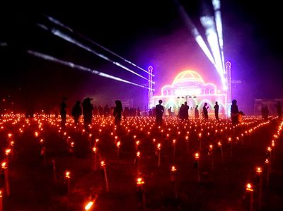 Ribuan Lampu Minyak Warnai Festival Tumbilotohe di Gorontalo