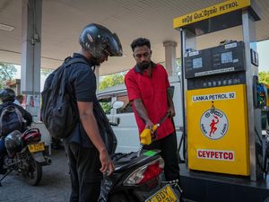 Hemat BBM, Negara Tetangga Indonesia Tetapkan Libur Setiap Rabu