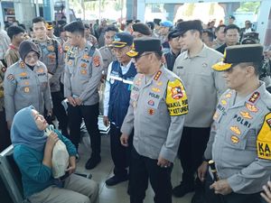 Wakapolri Sapa Pemudik di Pelabuhan Bakauheni, Pastikan Perjalanan Mudik Lancar