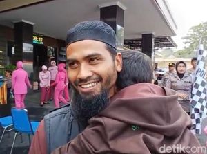 Senyum Yusuf Boyong Istri dan 9 Anak Mudik Gratis Tasikmalaya-Klaten
