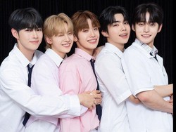 ZEROBASEONE Tampil Perdana OT5 Bulan Mei