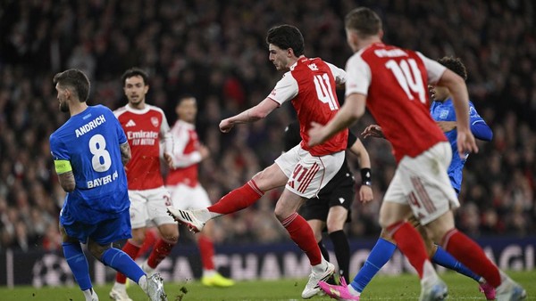 Soccer Football - UEFA Champions League - Round 16 - Second Leg - Arsenal v Bayer Leverkusen - Emirates Stadium, London, Britain - March 17, 2026 Arsenals Declan Rice scores their second goal REUTERS/Tony O Brien