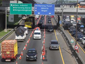 Arus Mudik Meningkat, Contraflow Diperluas di Tol Jakarta-Cikampek