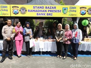 Bazar Ramadan Polres Kediri Laris Manis Diserbu Warga