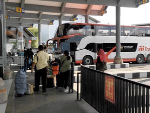 Cerita Pemudik Asal Jogja Kejar Keberangkatan Terakhir di Terminal Mengwi