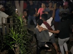 Polisi Evakuasi Pelaku Pemanahan yang Dikepung Ratusan Warga di Dompu