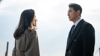 Adegan Ciuman Panas Ju Ji Hoon & Ha Ji Won Viral, Disebut Couple Salah Genre