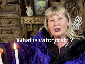 Fenomena Penyihir Modern Viral di TikTok, Ini Fakta di Baliknya