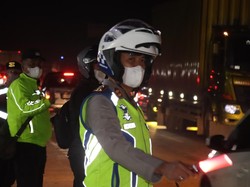 Penyebab Macetnya Jalintim Palembang-Jambi: Kontur Jalan hingga Lawan Arus