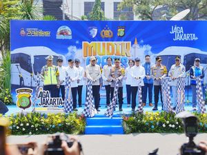 Kapolri Lepas Ribuan Peserta Mudik Gratis Polri Presisi 2026 di Polda Metro Jaya