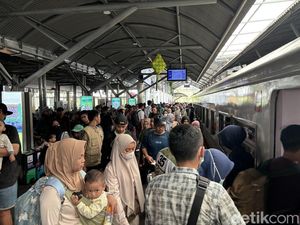 Puncak Arus Mudik, 28 Ribu Penumpang Berangkat dari Daop 8 Surabaya