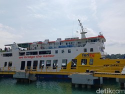 H-4 Lebaran, ASDP Catat 28.750 Orang-6.420 Kendaraan Nyeberang via Telaga Punggur