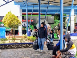 Terminal Seloaji Ponorogo Dipadati 4 Ribu Penumpang H-2 Lebaran 2026