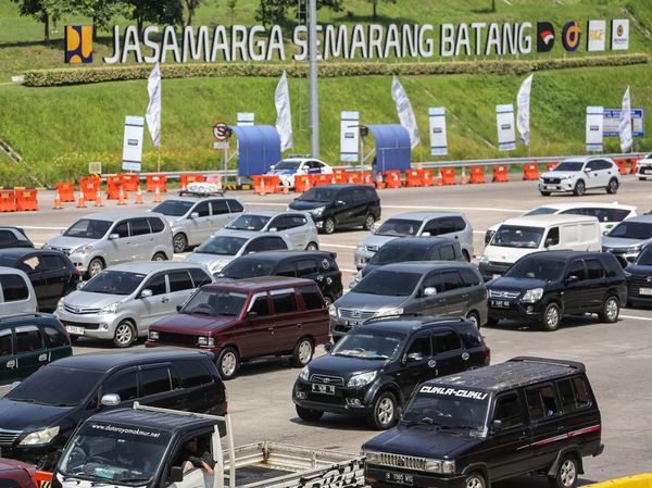 One Way Tol Trans Jawa Diterapkan, Arus Mudik Terpantau Padat
