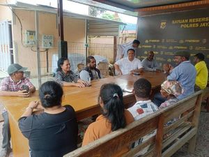 Bayi Perempuan Ditemukan Dalam Karung di Jayapura, Warga Berebut Hak Asuh