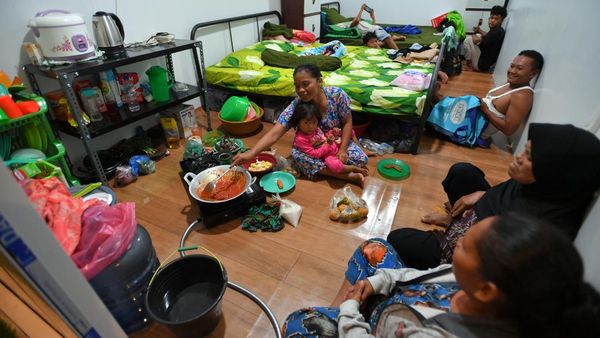 Potret Penyintas Bencana Sambut Lebaran di Hunian Sementara