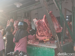 Jelang Lebaran, Harga Daging Sapi di Pasar Sukaramai Medan Capai Rp 150 Ribu/Kg