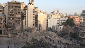 Serangan Israel Rusak Bangunan di Beirut Tengah