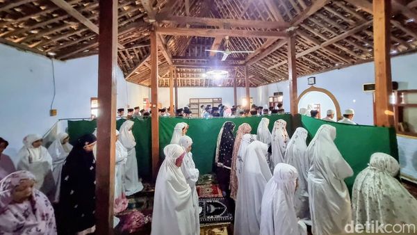Jemaah Syathaariyah di Ponorogo Sudah Rayakan Lebaran