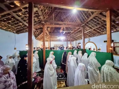 Jemaah Syathaariyah di Ponorogo Sudah Rayakan Lebaran