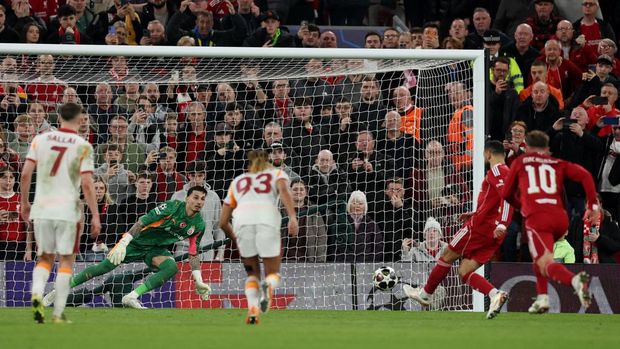 Liverpool vs Galatasaray Soccer Football - UEFA Champions League - Round 16 - Second Leg - Liverpool v Galatasaray - Anfield, Liverpool, Britain - March 18, 2026 Liverpool's Mohamed Salah has his penalty saved by Galatasaray's Ugurcan Cakir REUTERS/Phil Noble