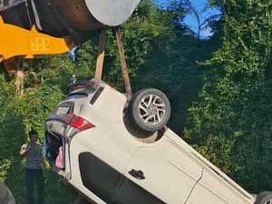 Mobil Pemudik Asal Batam Masuk Jurang di Musi Rawas