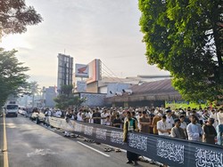 Sejumlah Umat Muslim di Depok Salat Idul Fitri Hari Ini