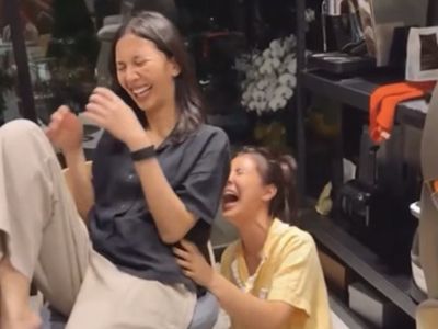 Tawa Lepas Sheila Dara