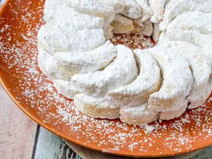 Jangan Kalap Makan Manis saat Lebaran, Bisa Bikin Mood Amburadul