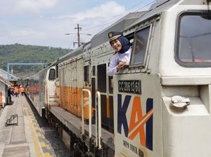 Cerita Ajeng Menahan Rindu di Balik Kabin Lokomotif Saat Lebaran