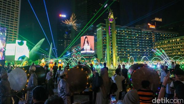 Car Free Night Meriahkan Takbiran di Bundaran HI