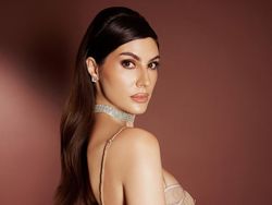 Viral Aktris Iran Komentari Kematian Ali Khamenei, Sudah Dinanti 47 Tahun