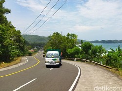 Mudik Lewat JLS Pacitan-Trenggalek dengan Lanskap Pantai Cantik
