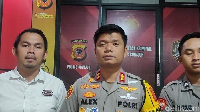 Kapolres Cianjur AKBP A Alexander Yurikho Hadi